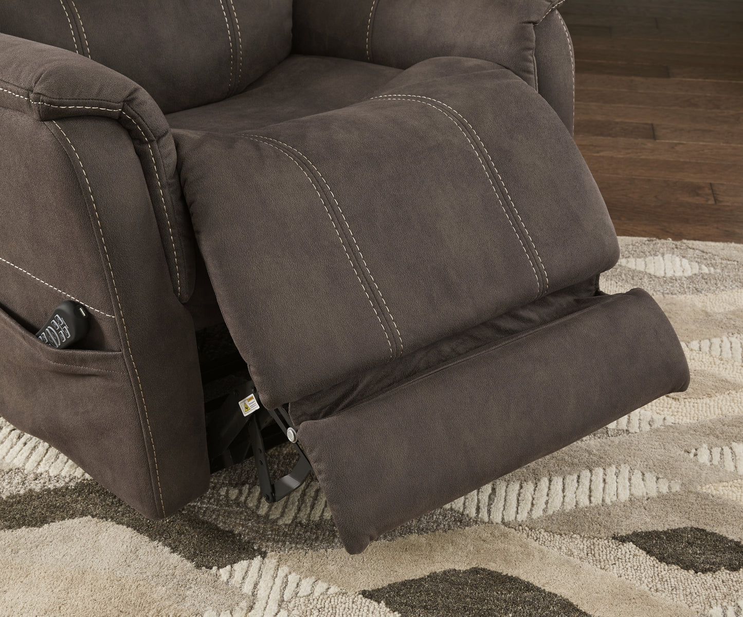 Ballister Power Lift Recliner