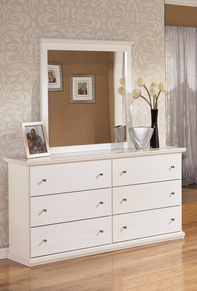 Bostwick Shoals Queen Panel Bed with Mirrored Dresser, Chest and 2 Nightstands