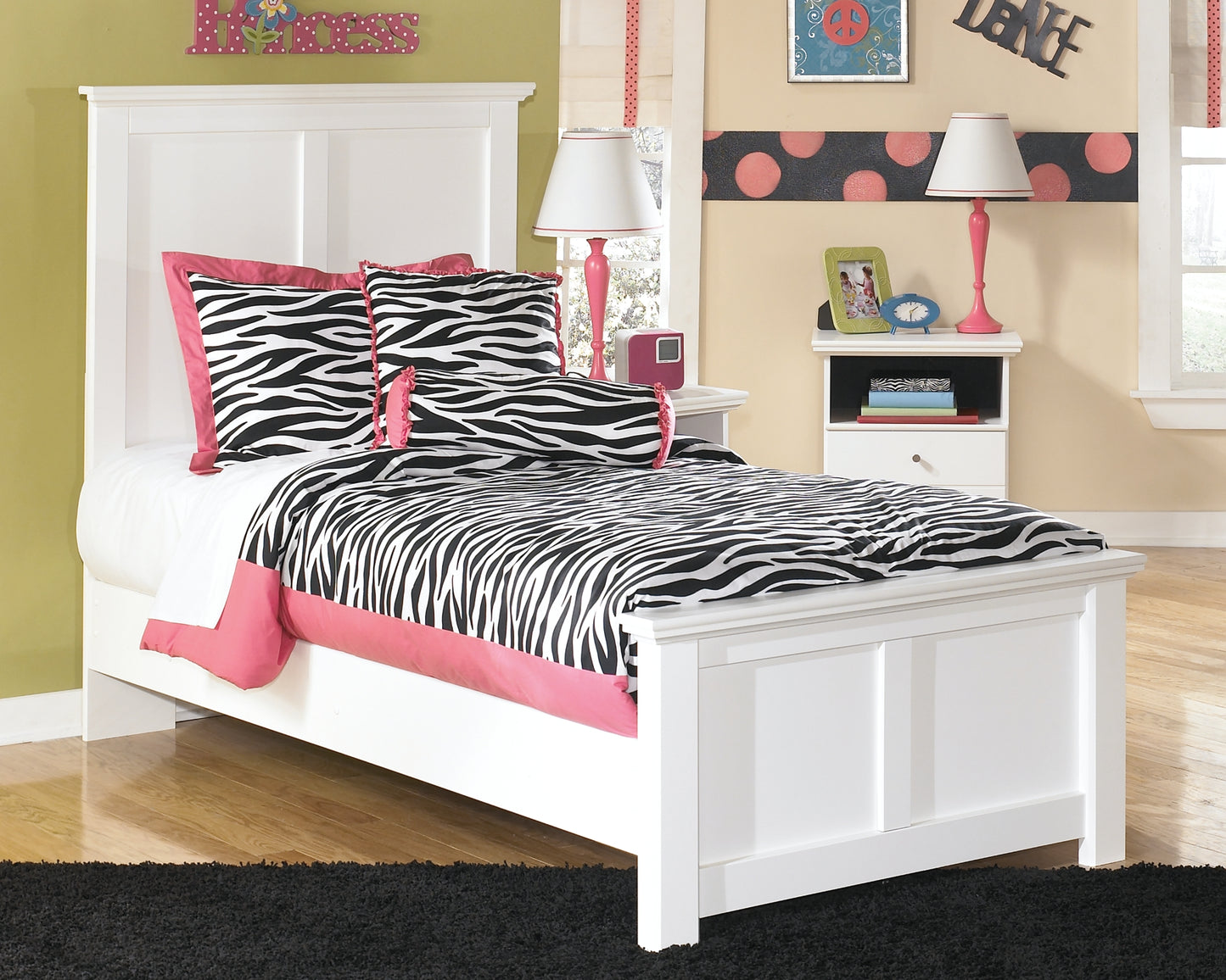 Bostwick Shoals Queen Panel Bed with Mirrored Dresser, Chest and Nightstand