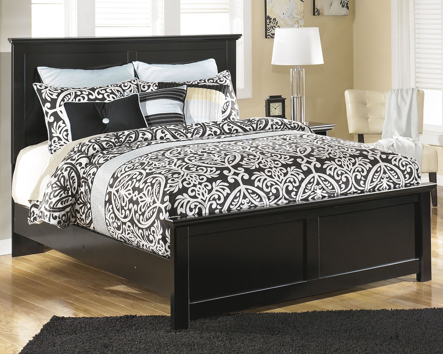 Maribel Queen/Full Panel Headboard with Dresser