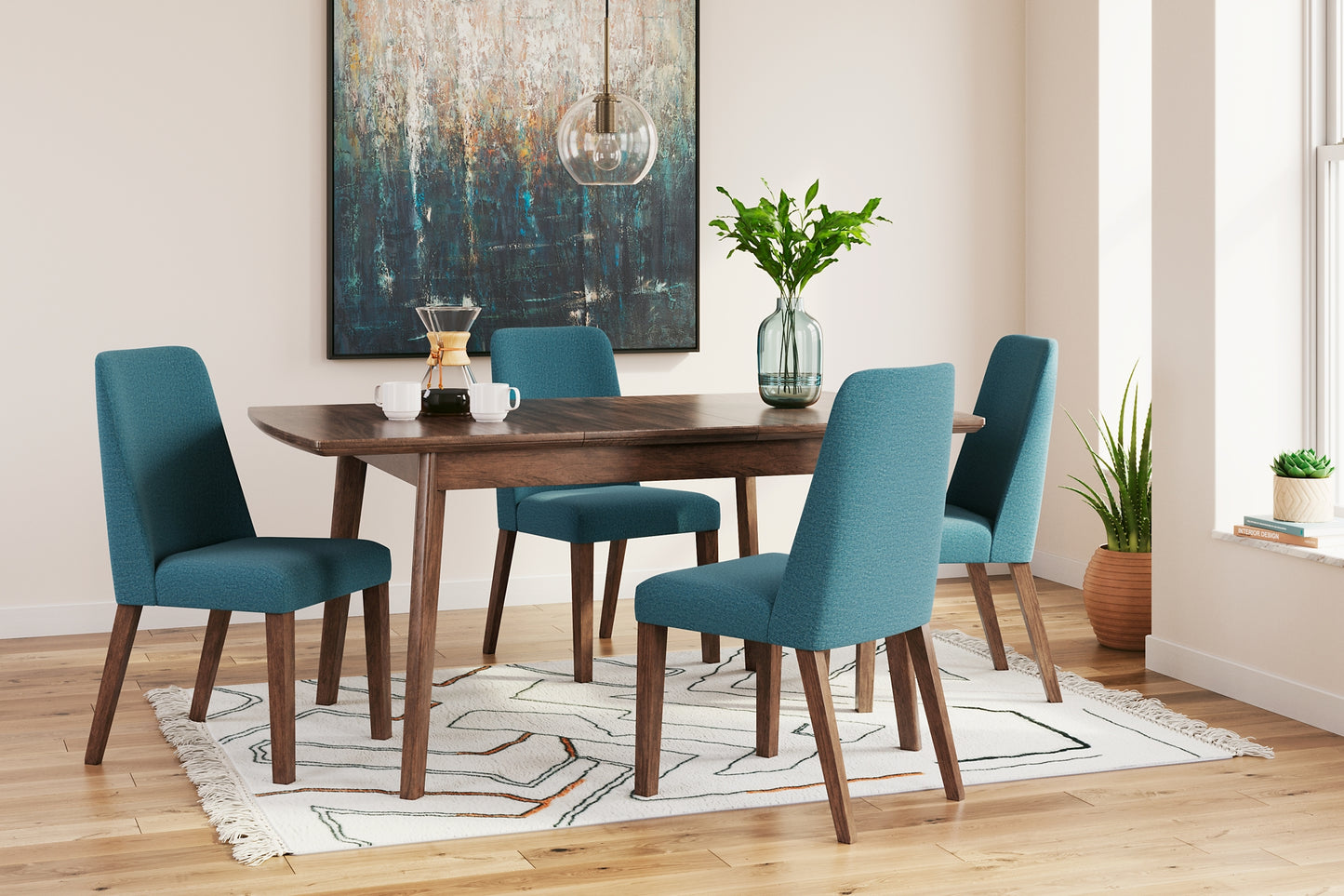 Lyncott Dining Table and 4 Chairs