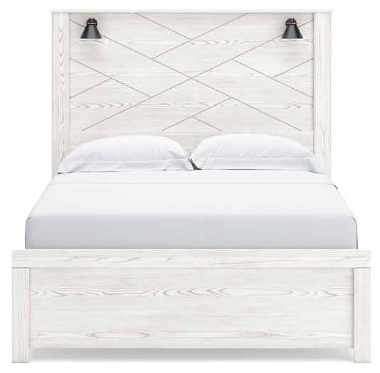 Gerridan Queen Panel Bed with Mirrored Dresser