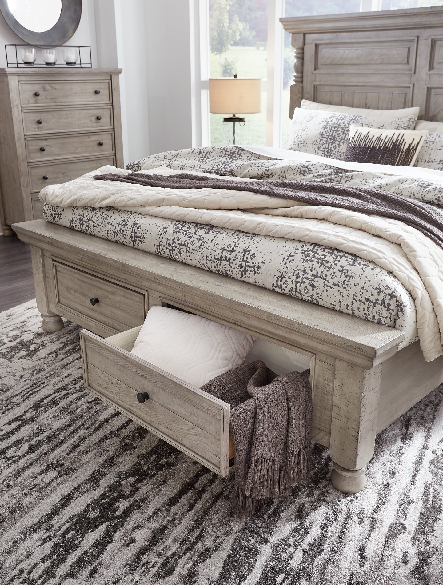 Harrastone King Panel Bed with Mirrored Dresser, Chest and 2 Nightstands