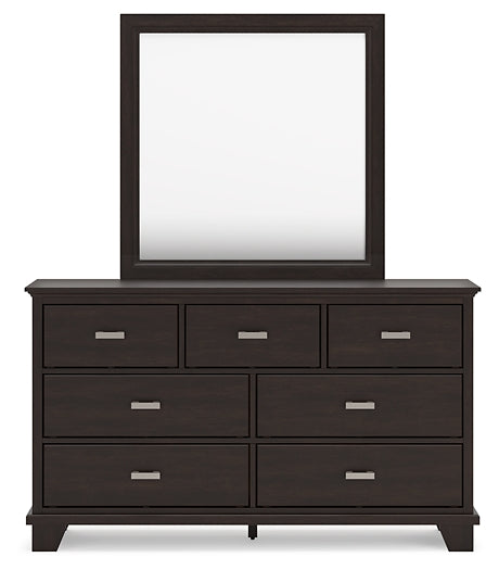 Covetown Queen Panel Bed with Mirrored Dresser and Nightstand