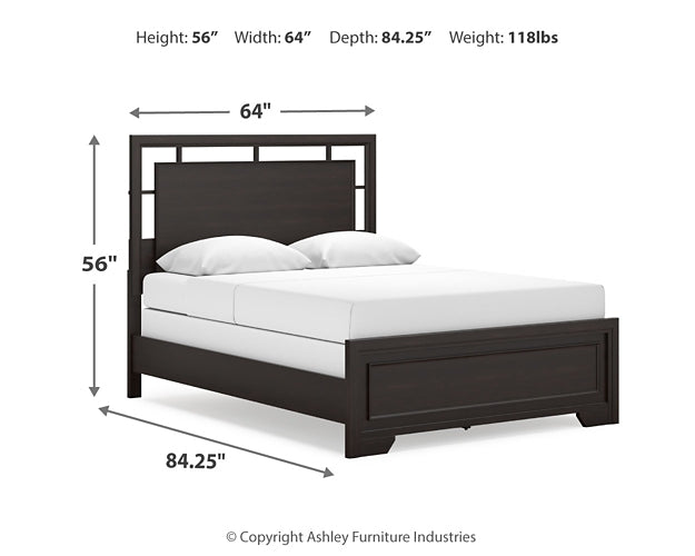 Covetown Queen Panel Bed with Mirrored Dresser