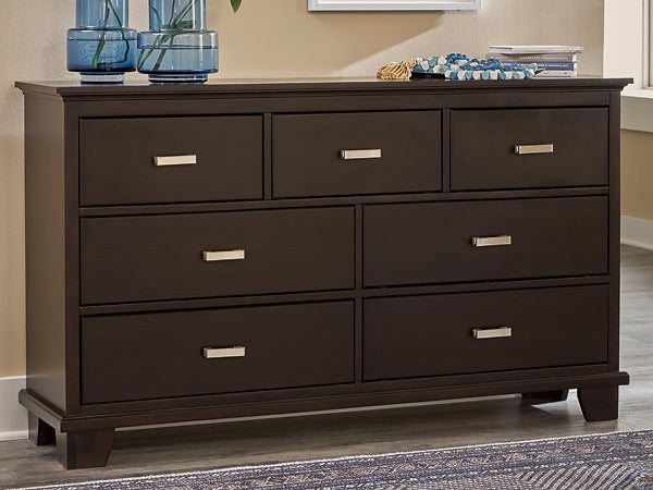 Covetown Twin Panel Bed with Dresser and Nightstand