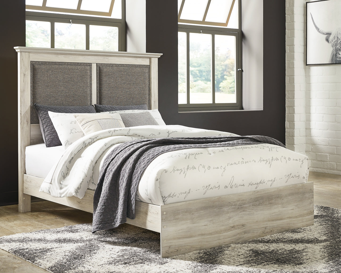 Cambeck  Upholstered Panel Bed