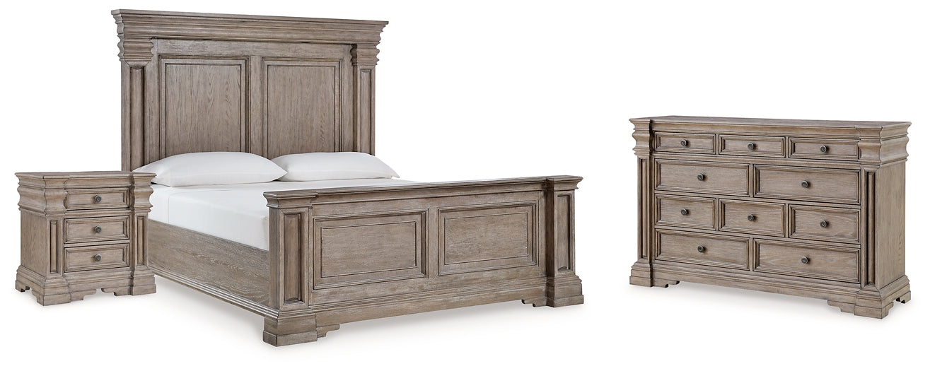 Blairhurst Queen Panel Bed with Dresser and Nightstand