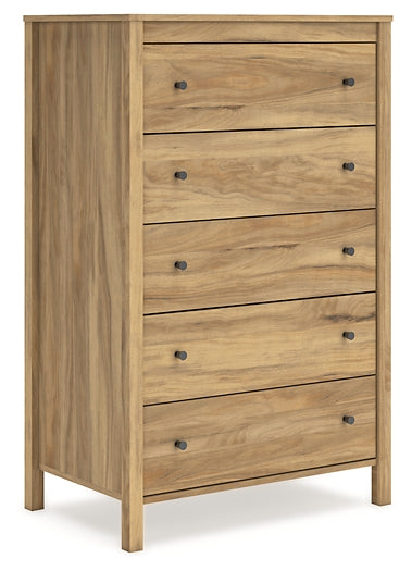 Bermacy Queen Panel Headboard with Dresser, Chest and 2 Nightstands