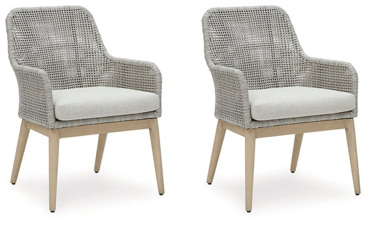 Seton Creek 2 Outdoor Chairs with End Table